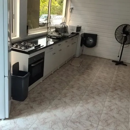 Loue F3/F4 meublé bien équipé vue magnifique