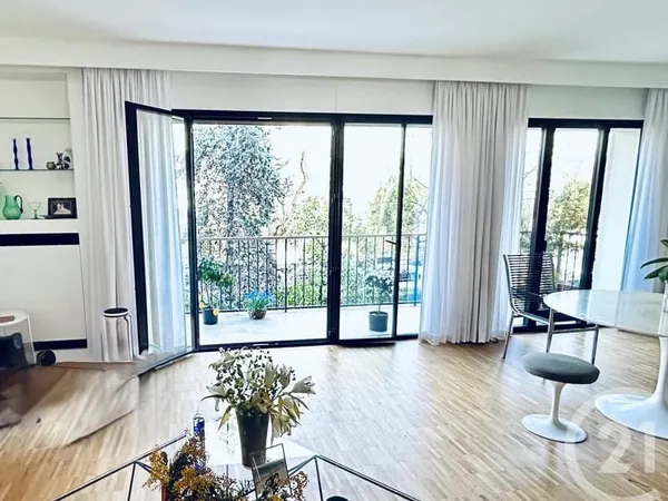 Appartement 3 pièces 94 m²