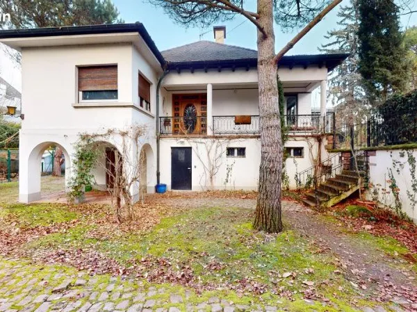 Maison 7 pièces 199 m²
