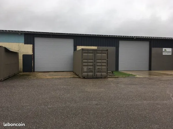 Local stockage 500 m2