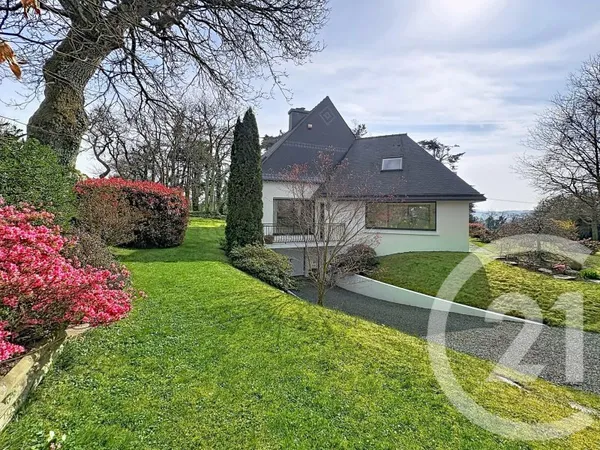 Maison 7 pièces 195 m²