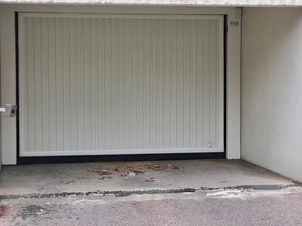 Place de parking sous terrain