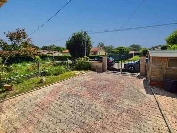 Maison T4 de 95m2 (plain-pied) à Mirande
