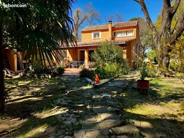 Maison 130m2 / accès direct gardon plage privée