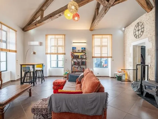 Maison à vendre 7 pièces La Jarrie (17)