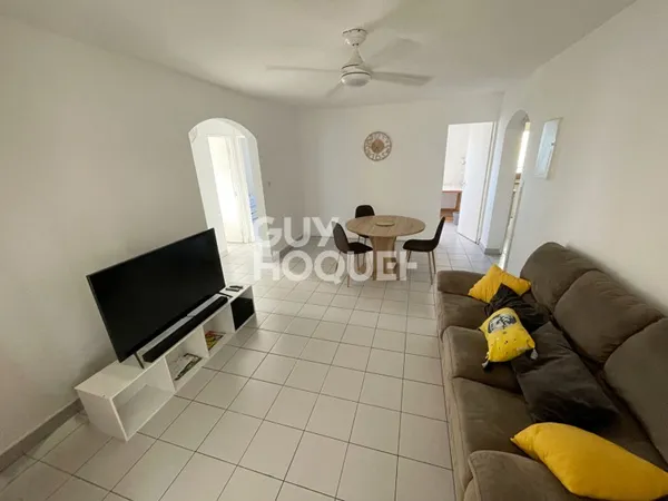 Appart T4 82 m² meublé à 100 m de la fac - STE CLOTILDE