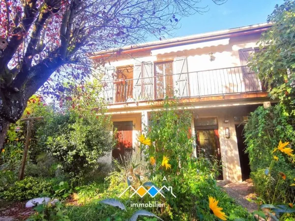 Maison 7 pièces 210 m²