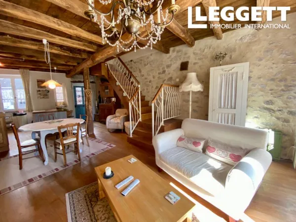 Belle maison de village avec jardin attenant