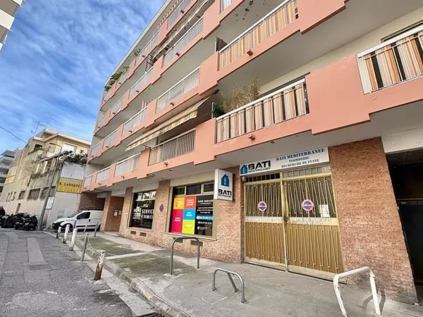 Local commercial 49 m²