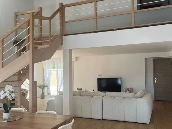 Maison meublée 4 chambres - Bail mobilité - Hourtin - Disponible septembre