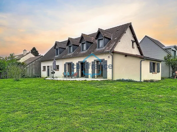 Maison familiale 5 chambres avec jardin et sous-sol complet - Morgny-la-Pommeraye