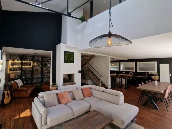 Maison 5 pièces 147 m²