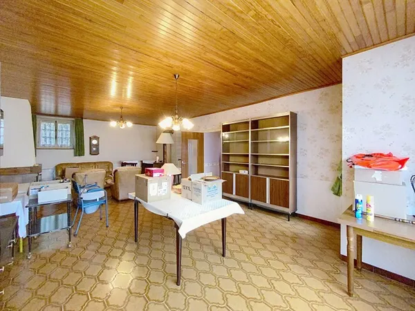 Maison 8 pièces 233 m²