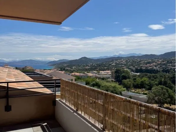 Appartement île rousse dernier étage