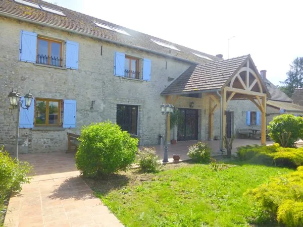 Maison 9 pièces 270 m²