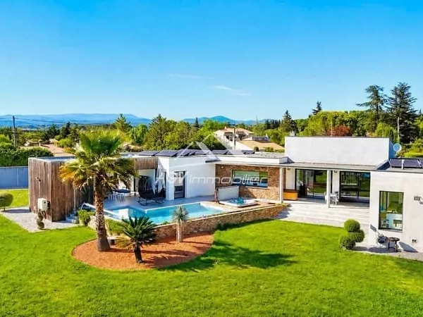 Villa contemporaine proche Ales au calme