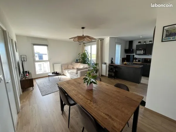 T3 63 m² - dernier étage - vue dégagée - 2 parkings