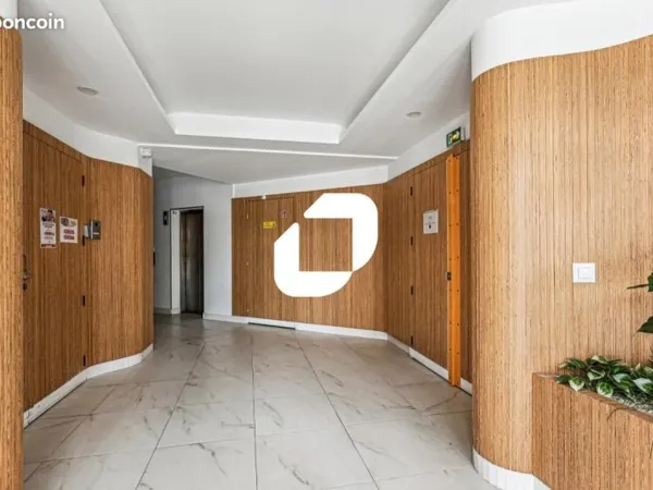 Bureau 181 m²