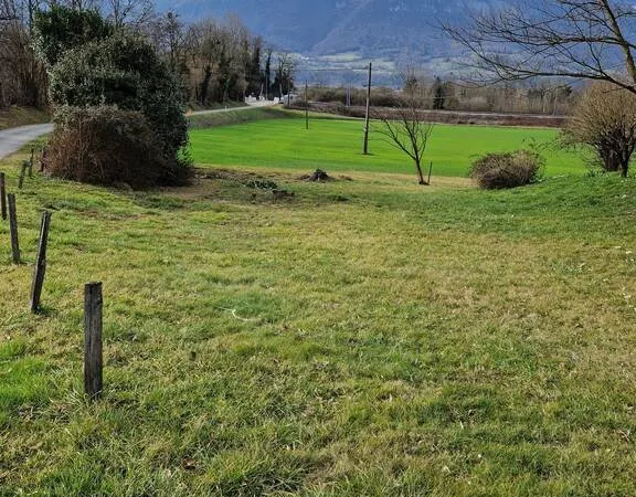 Terrain 550 m²