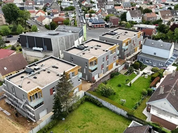Appartement T4 avec terrasse de 10m2 et parking inclus
