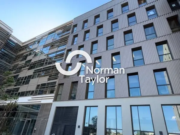 Bureaux 550 m²