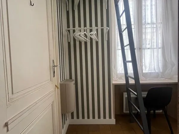 À vendre petit bureau 7m2