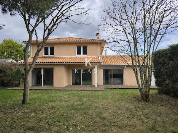 Maison 7 pièces 174 m²