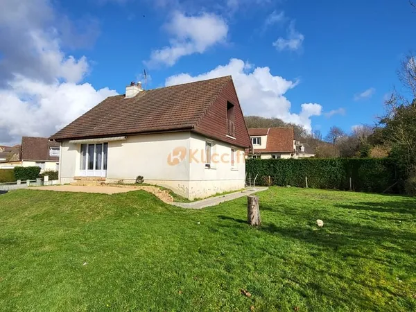 Maison sur sous-sol complet à Cany Barville 142 000 EUR FAI