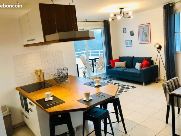 Secteur Bellepierre, appartement T2 meublé, location longue durée