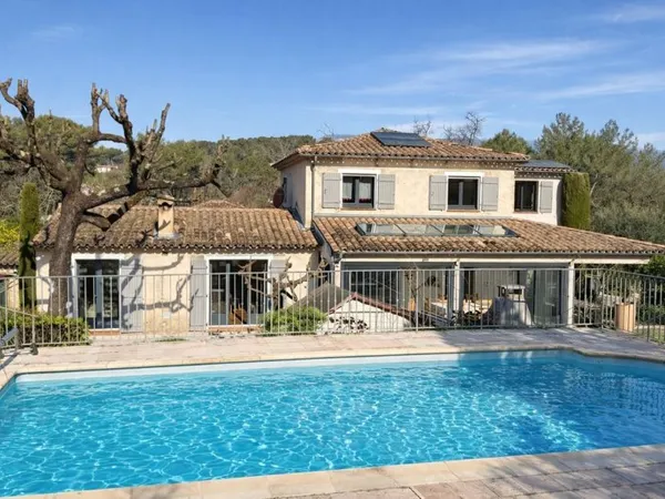 Maison de luxe 7 pièces 195 m²