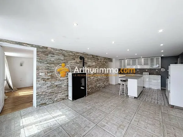 Maison familiale avec dépendance à Ruy