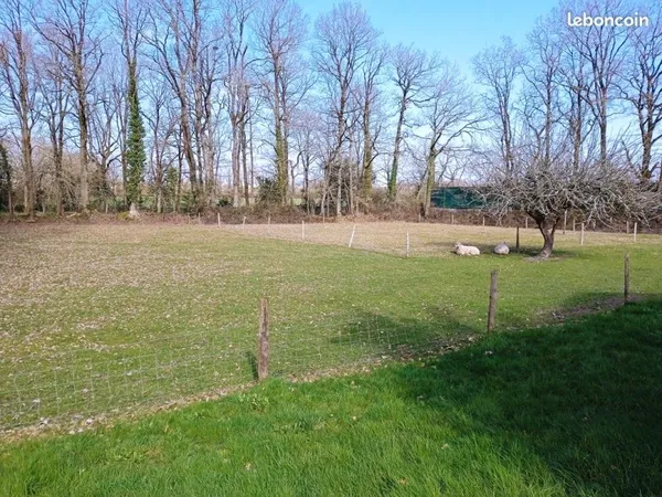 Terrain constructible la ribotiere 2980 m2