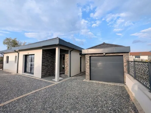 VILLA RECENTE DE PLEIN PIED