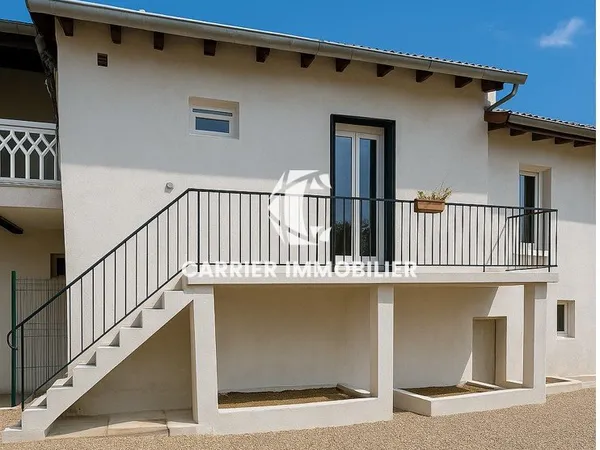 Genay - Maison de ville avec 650 m2 de terrain attenant au