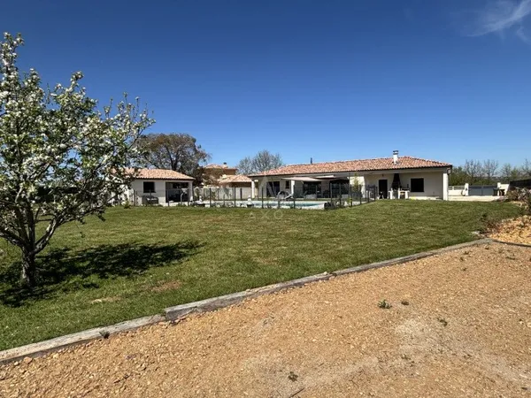 Maison 5 pièces 145 m²