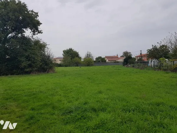 Terrain 442 m²