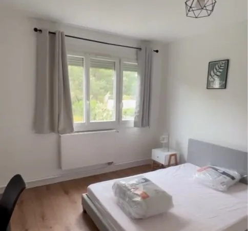 Dernière chambre disponible en colocation