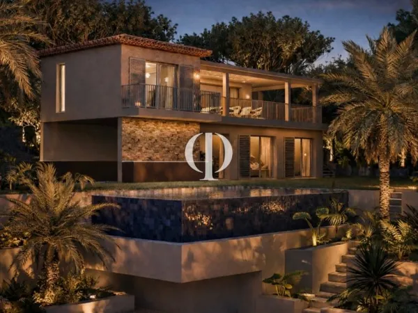 Villa moderne d'inspiration méditerranéenne face à la mer