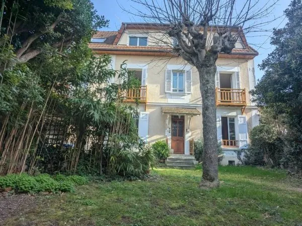 Maison 8 pièces 150 m²