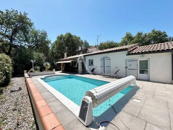 Maison 5 pièces 140 m²