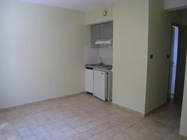 TYPE 1 BIS 26.26 m2 PROXIMITE FACULTES / QUARTIER CALME