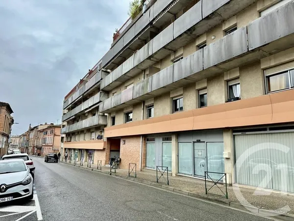 Local professionnel 56 m²
