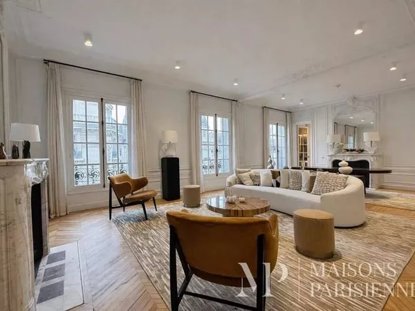 Appartement 6 pièces 252 m²