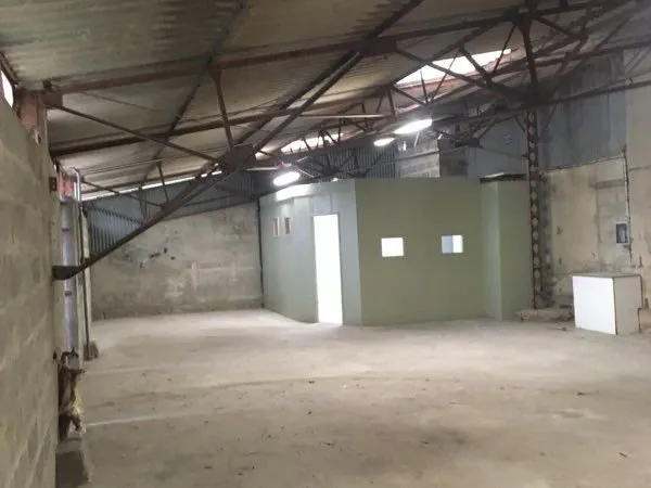 Local commercial 150m2 avec Bureau à La Ferté Bernard