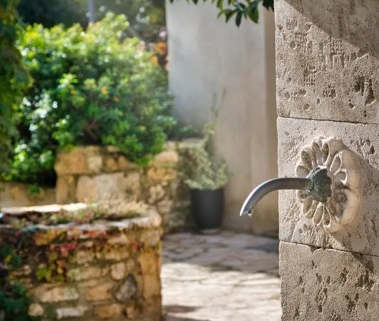 Maison et villa de prestige Vente Uzès 11p 359m² 2165000€