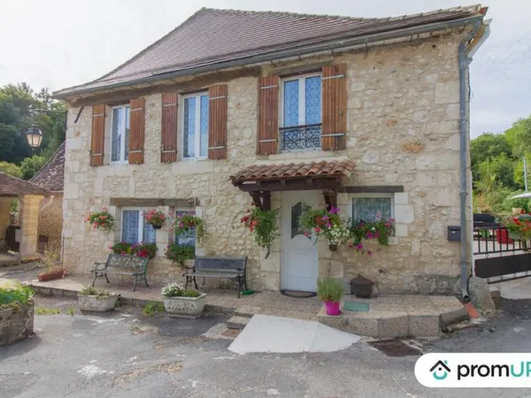 Maison de village T4/T5 de 135m2 avec jardin