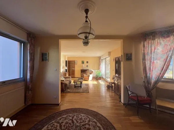 Appartement 5 pièces 99 m²