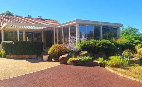 Maison 6 pièces 235 m²