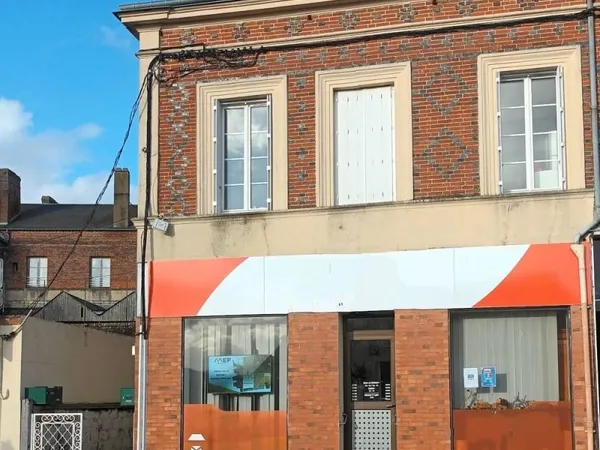 Bien immobilier de rendement Vente Gacé   112000€