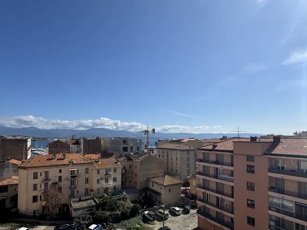 Appartement F3 Vue dégagée Avenue Kennedy Ajaccio